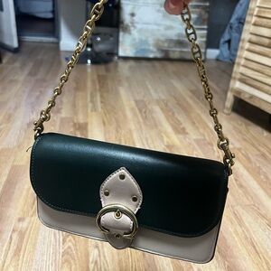 Coach bag (genuinene glovetanned leather)